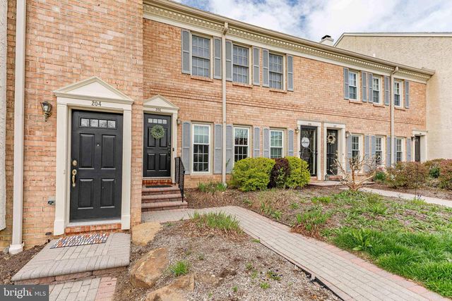 206 EVEREST CIR, West Chester, PA 19382
