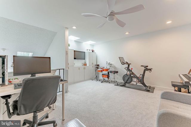 206 EVEREST CIR, West Chester, PA 19382