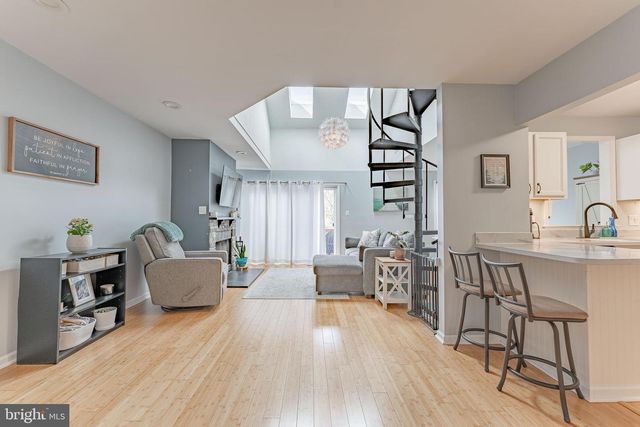 206 EVEREST CIR, West Chester, PA 19382