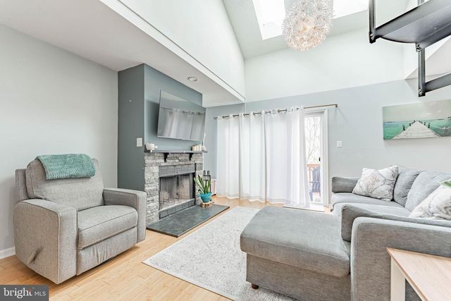 206 EVEREST CIR, West Chester, PA 19382