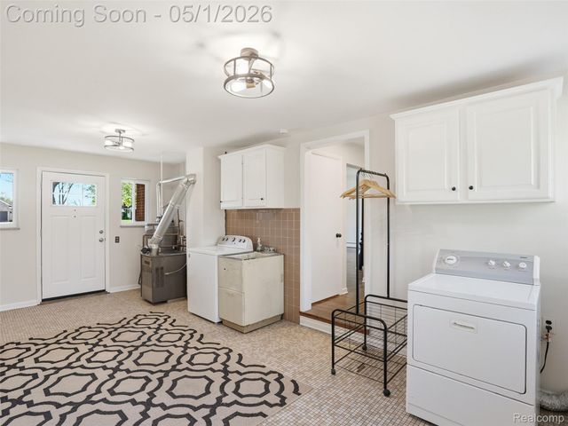 14931 Lyons Street, Livonia, MI 48154
