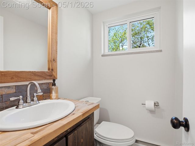 14931 Lyons Street, Livonia, MI 48154