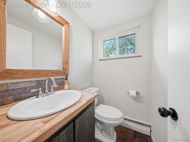 14931 Lyons Street, Livonia, MI 48154