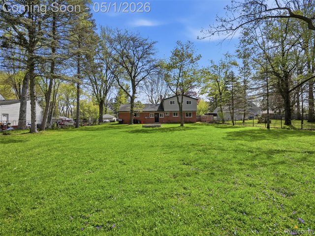 14931 Lyons Street, Livonia, MI 48154