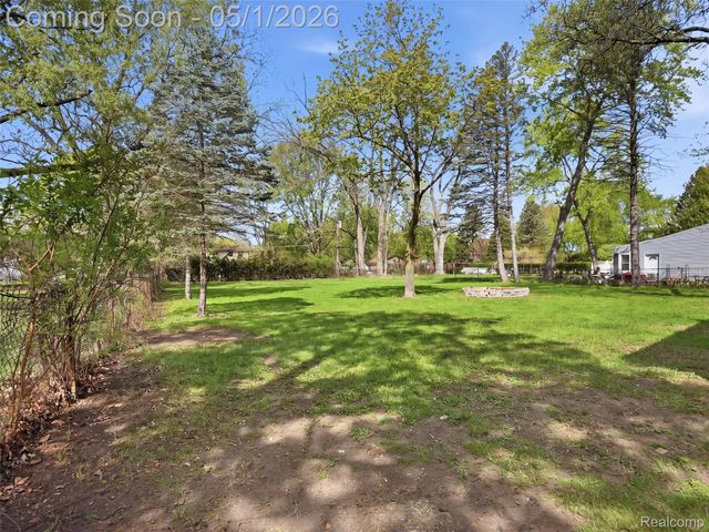 14931 Lyons Street, Livonia, MI 48154