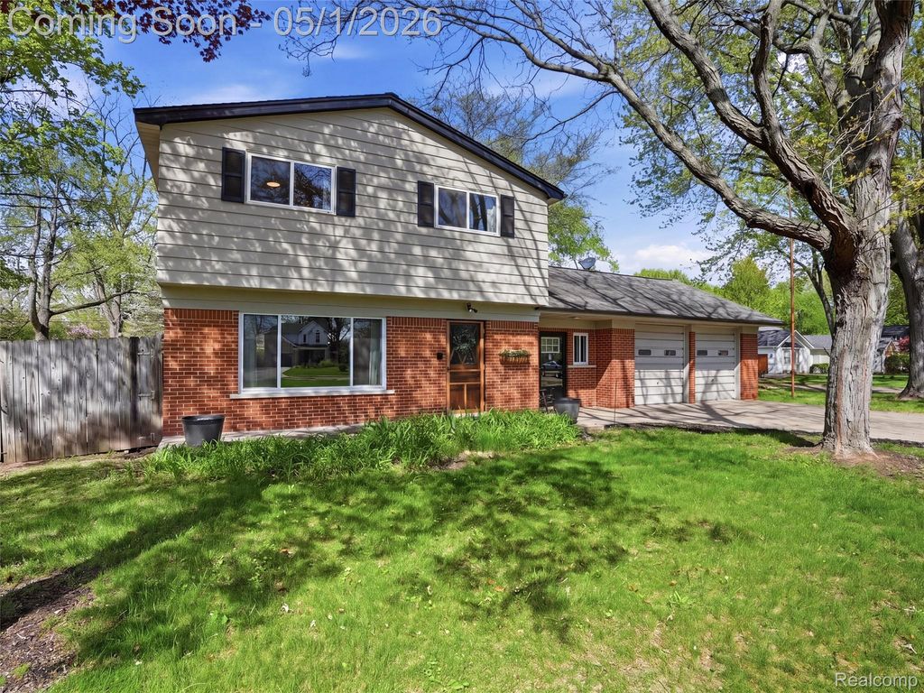 14931 Lyons Street, Livonia, MI 48154