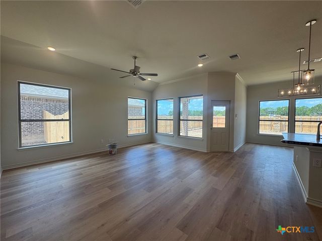 1110 Bending Bough Way, Temple, TX 76502