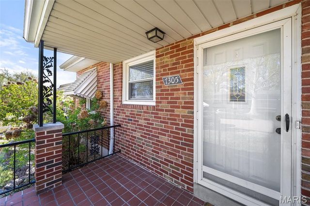 7305 Coronado Avenue, St Louis, MO 63116