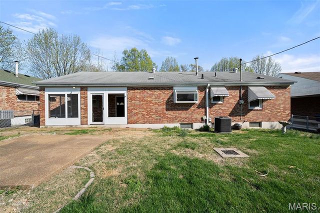 7305 Coronado Avenue, St Louis, MO 63116