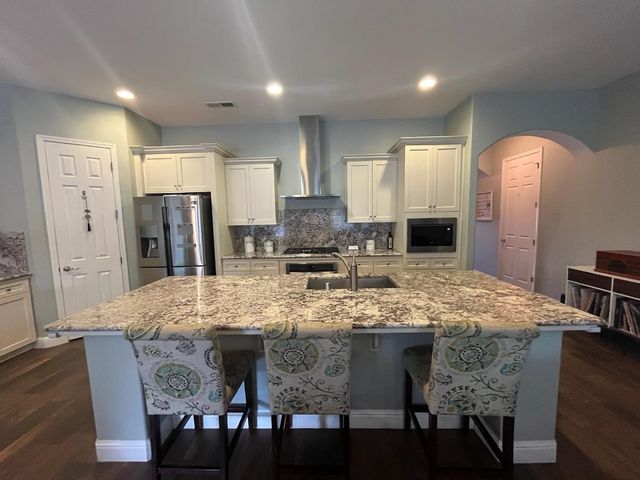2434 S Claremont Avenue, Fresno, CA 93727