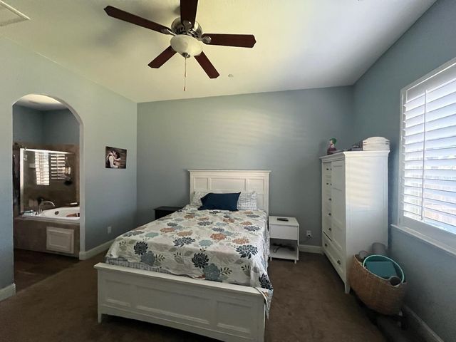 2434 S Claremont Avenue, Fresno, CA 93727