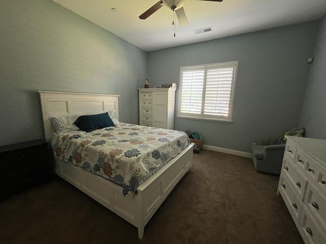 2434 S Claremont Avenue, Fresno, CA 93727