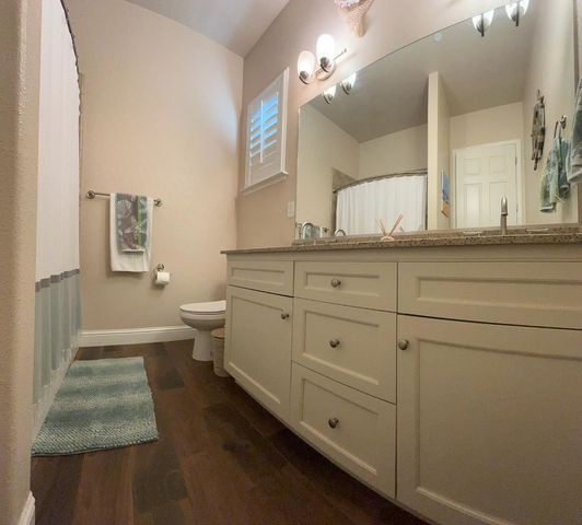 2434 S Claremont Avenue, Fresno, CA 93727