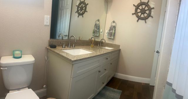 2434 S Claremont Avenue, Fresno, CA 93727