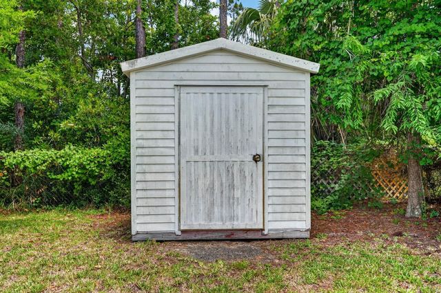 16 REGENCY DRIVE, Palm Coast, FL 32164