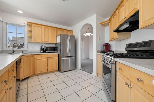 4860 S Crossings Street, Saginaw, MI 48603