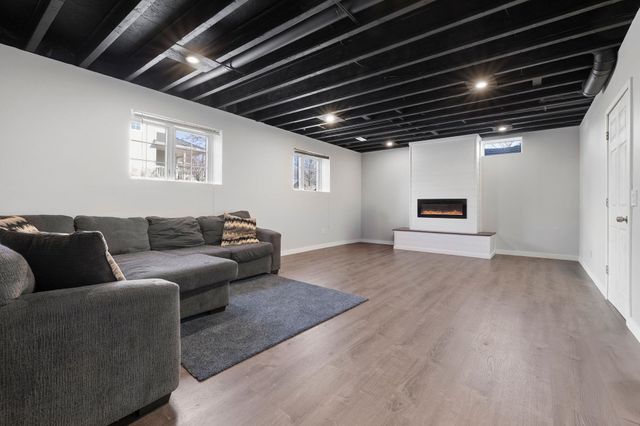 4860 S Crossings Street, Saginaw, MI 48603