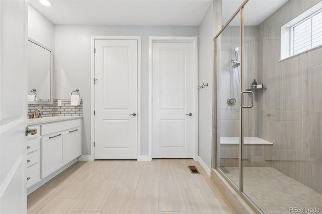 8801 S Ukraine Court, Aurora, CO 80016