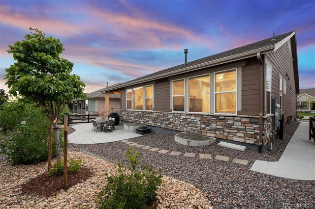 8801 S Ukraine Court, Aurora, CO 80016