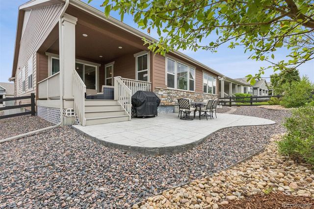 8801 S Ukraine Court, Aurora, CO 80016