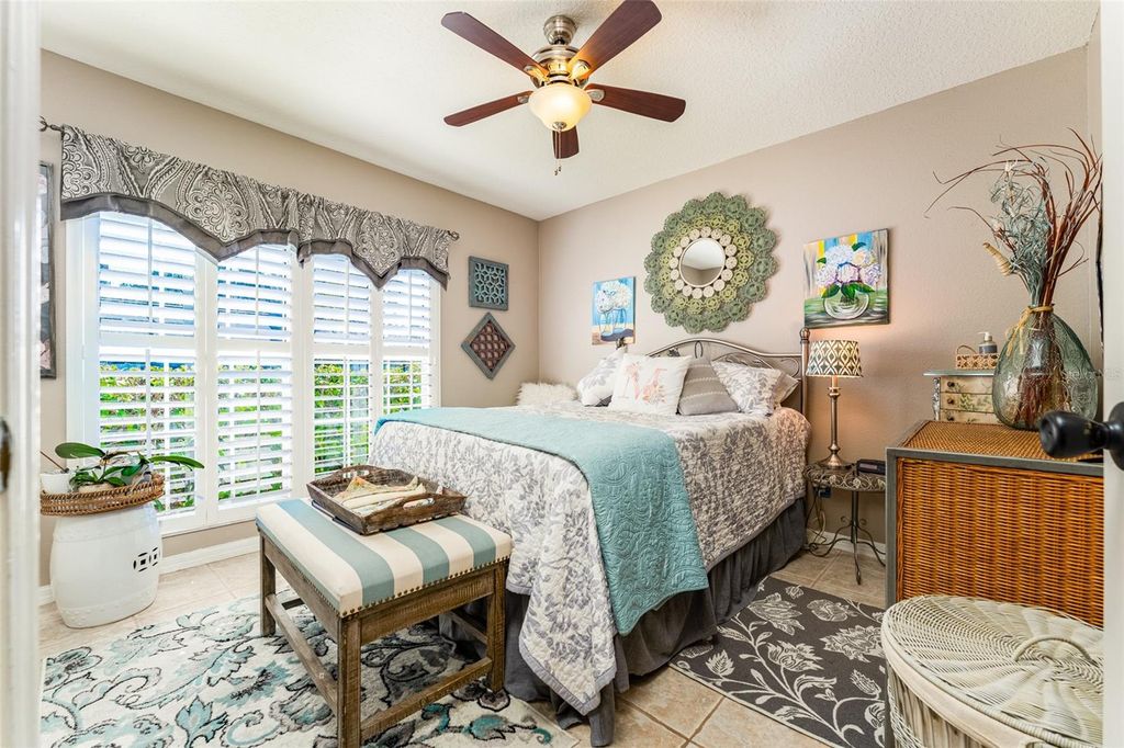 Image 20 of property listing at 4511 GULFWINDS DRIVE, Lutz, FL 33558