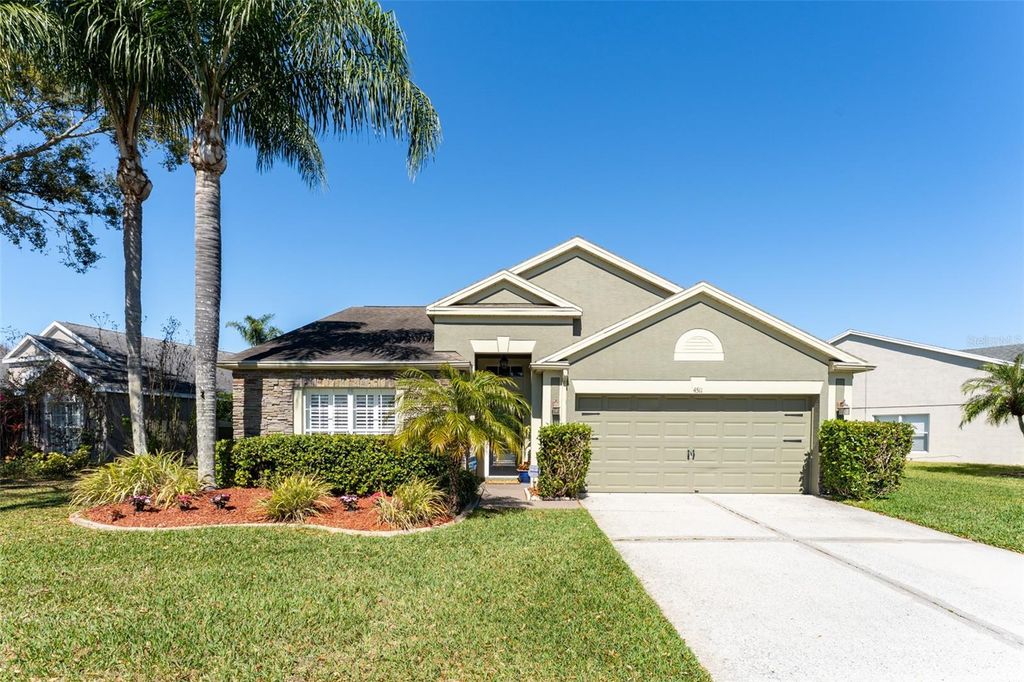Image 5 of property listing at 4511 GULFWINDS DRIVE, Lutz, FL 33558