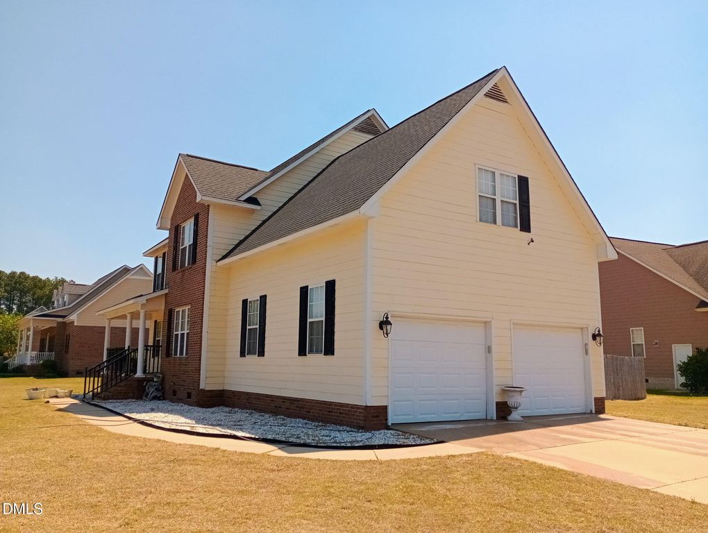3427 Lancers Drive, Fayetteville, NC 28306