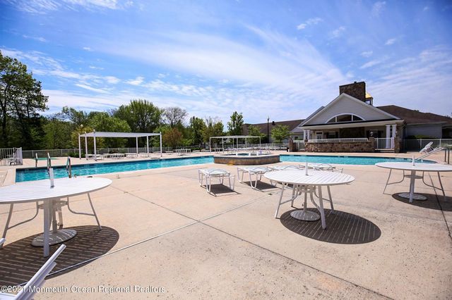 3 Halecrest Court, Freehold, NJ 07728