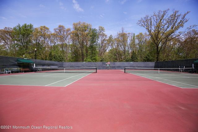 3 Halecrest Court, Freehold, NJ 07728