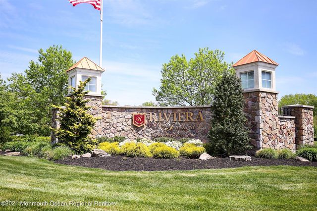 3 Halecrest Court, Freehold, NJ 07728