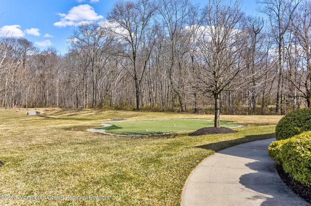 3 Halecrest Court, Freehold, NJ 07728