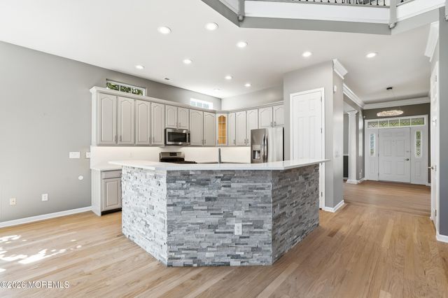 3 Halecrest Court, Freehold, NJ 07728
