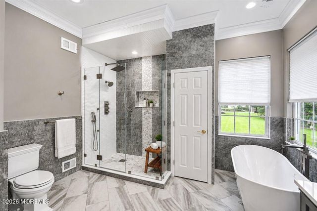 3 Halecrest Court, Freehold, NJ 07728