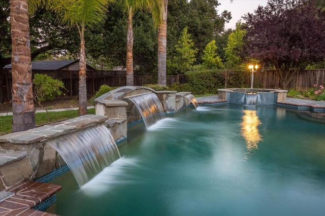 18625 SAGE Court, Saratoga, CA 95070