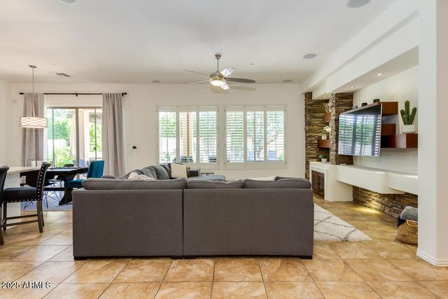 4647 N ALDEA Road E, Litchfield Park, AZ 85340