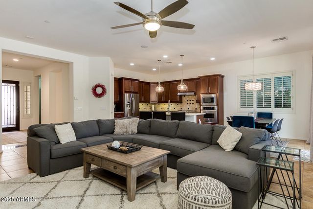 4647 N ALDEA Road E, Litchfield Park, AZ 85340