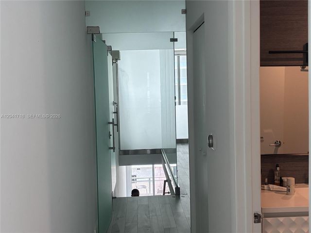 690 SW 1st Ct 2124, Miami, FL 33130