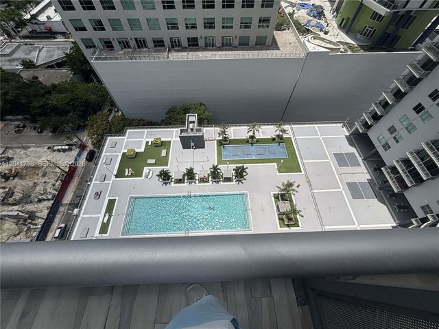 690 SW 1st Ct 2124, Miami, FL 33130