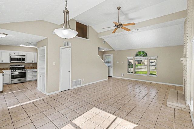 20038 Faye Oaks Drive, Humble, TX 77346