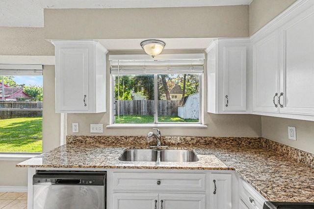 20038 Faye Oaks Drive, Humble, TX 77346
