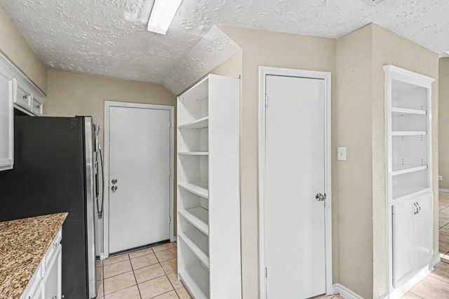20038 Faye Oaks Drive, Humble, TX 77346
