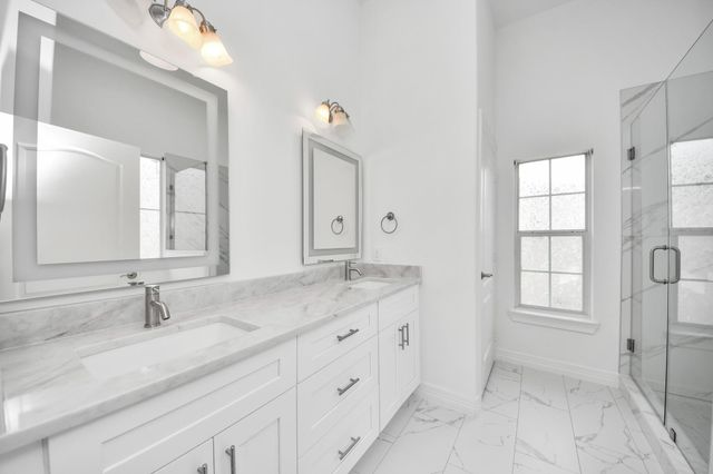 917 Mckinney Park Lane, Houston, TX 77003