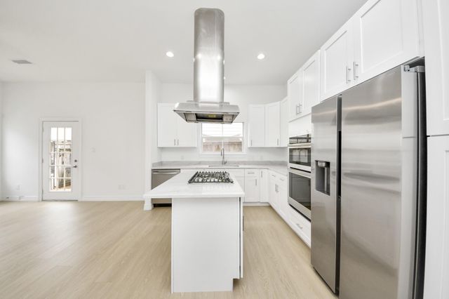 917 Mckinney Park Lane, Houston, TX 77003