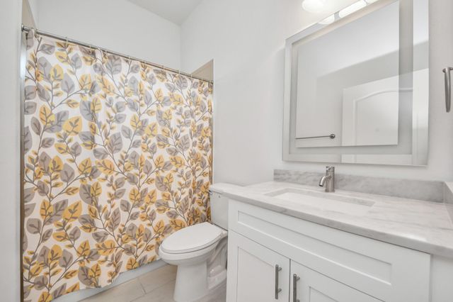 917 Mckinney Park Lane, Houston, TX 77003