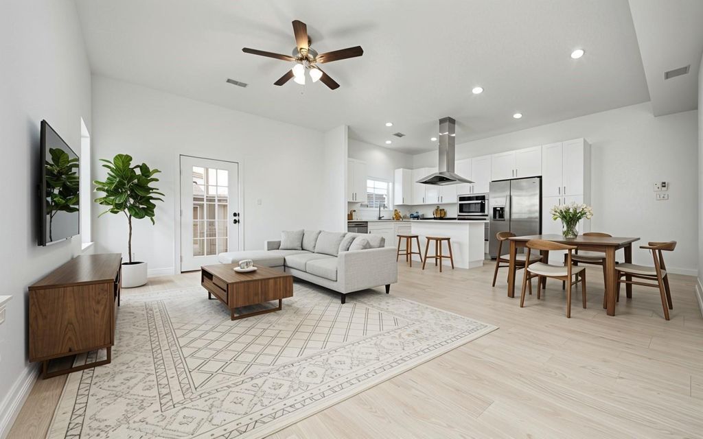 917 Mckinney Park Lane, Houston, TX 77003