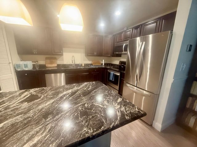 102 Harvest Moon Court A, Jupiter, FL 33458