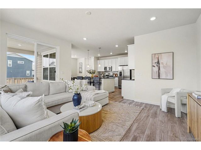 705 176th Ave, Broomfield, CO 80023