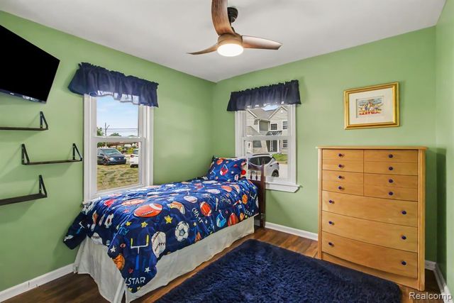 2036 Cecil Drive, Troy, MI 48083