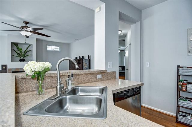 4163 River Breeze CIR, Chesapeake, VA 23321