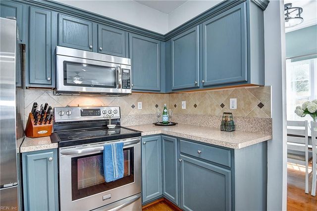 4163 River Breeze CIR, Chesapeake, VA 23321